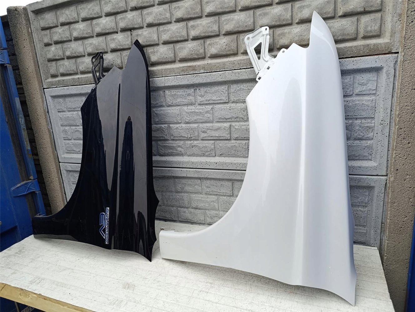 MITSUBISHI OUTLANDER 12-15 BŁOTNIK LEWY PRZEDNI ORYGINAŁ (17350981685)