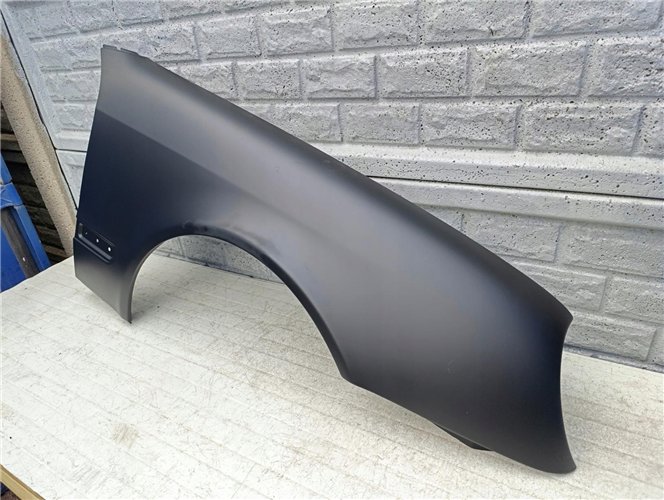 MERCEDES CLK W208 W 208 BŁOTNIK PRZEDNI PRAWY NOWY ORYGINAŁ (17351036781)