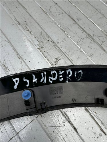 DACIA SANDERO LISTWA NAKŁADKA BŁOTNIK LEWY PRZÓD ORYGINAŁ (17353382268)