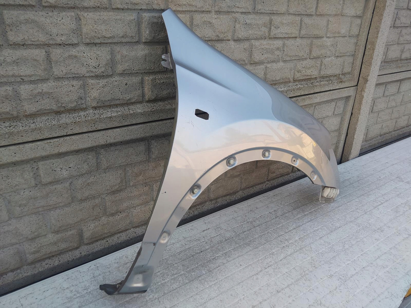 NISSAN QASHQAI 2006-2009 BŁOTNIK PRZEDNI PRAWY - (12223790992)