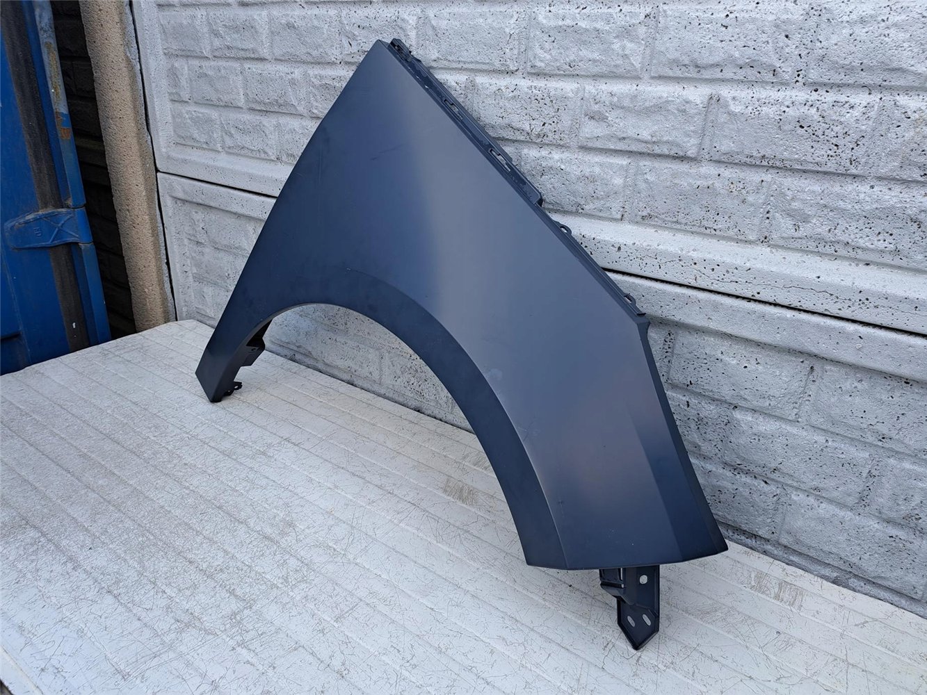 BMW I3 I 3 i3 BŁOTNIK PRZEDNI PRAWY NOWY ORYGINAŁ (17357019027)