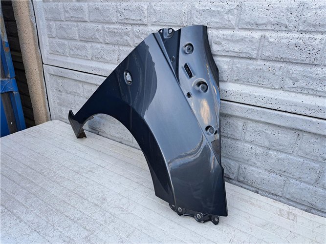 TOYOTA AYGO 2 2014-2022 BŁOTNIK PRAWY PRZEDNI ORYGINAŁ (17357025401)