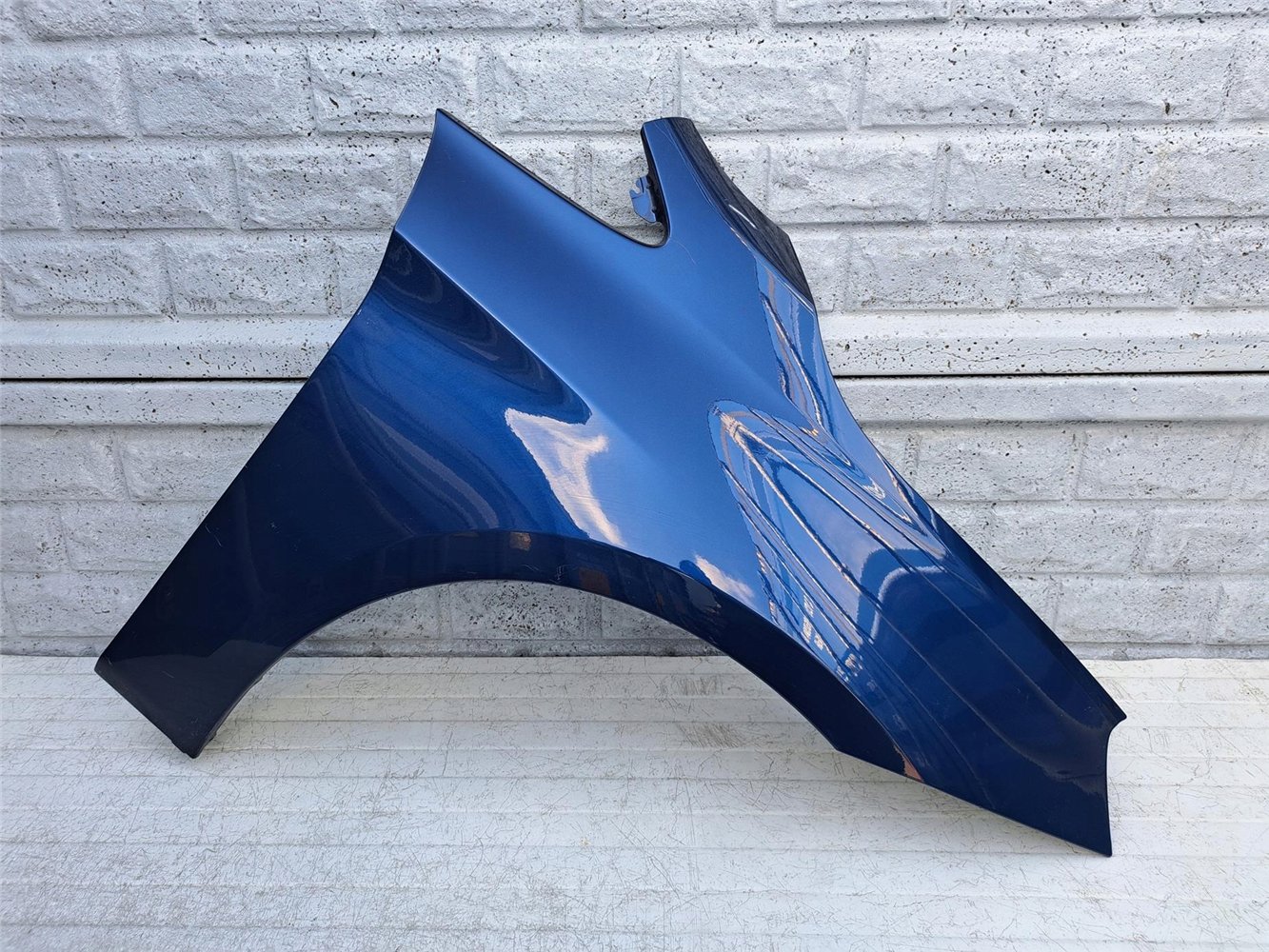 BŁOTNIK PRAWY PRZEDNI BMW 2 II F45 F46 ORYGINAŁ (17357035475)