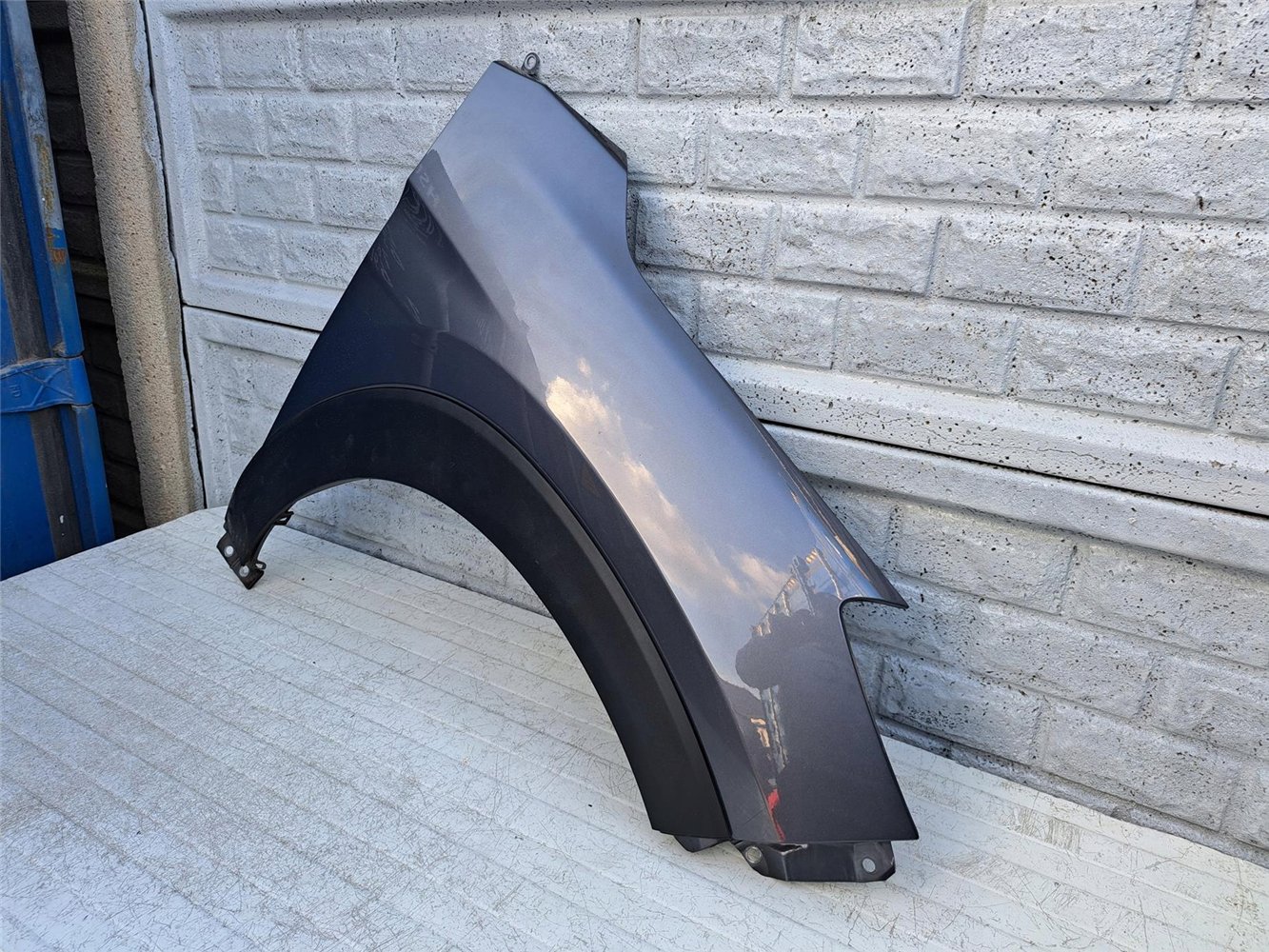 HYUNDAI TUCSON 15-20 BŁOTNIK PRZEDNI PRAWY ORYGINAŁ (17357048218)