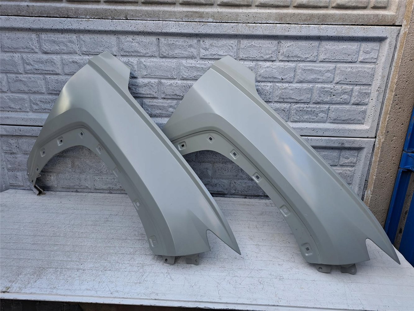 HYUNDAI TUCSON 2 II 2021 - 24 BŁOTNIK PRZEDNI PRAWY ORYGINAŁ (17357053604)