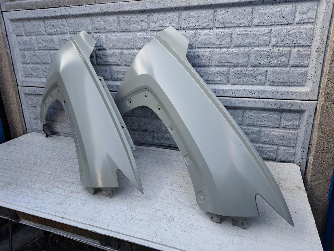 HYUNDAI TUCSON 2 II 2021 - 24 BŁOTNIK PRZEDNI PRAWY ORYGINAŁ (17357053604)