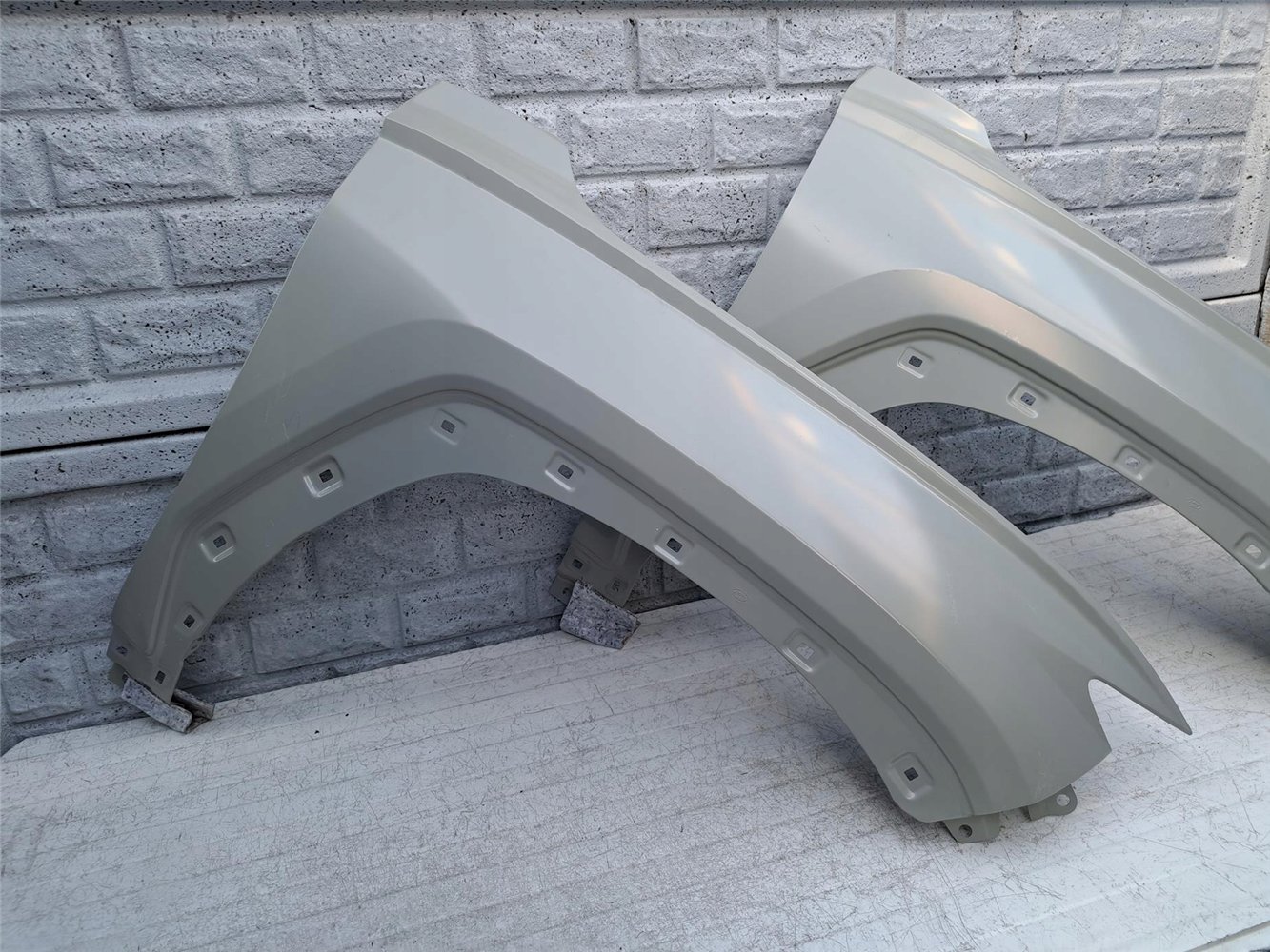 HYUNDAI TUCSON 2 II 2021 - 24 BŁOTNIK PRZEDNI PRAWY ORYGINAŁ (17357053604)