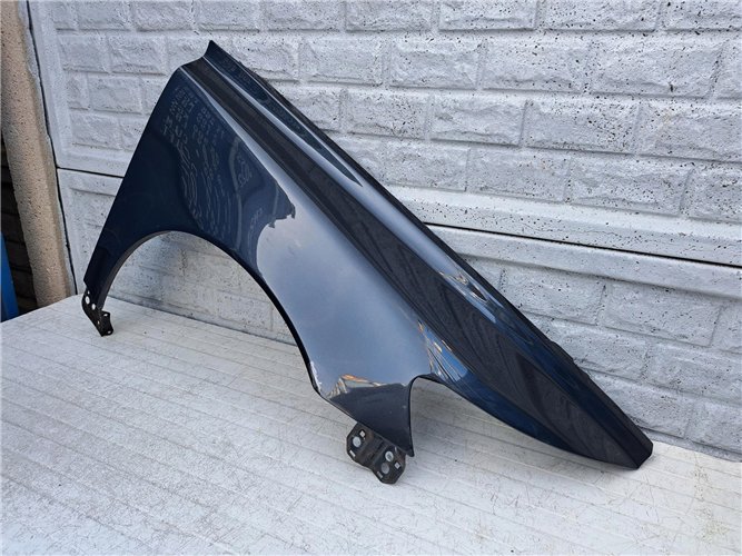 VOLVO S40 V50 04-12 BŁOTNIK PRZEDNI PRAWY ORYGINAŁ (17357068322)