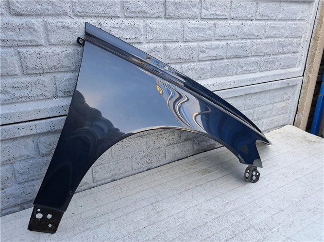 VOLVO S40 V50 04-12 BŁOTNIK PRZEDNI PRAWY ORYGINAŁ (17357068322)