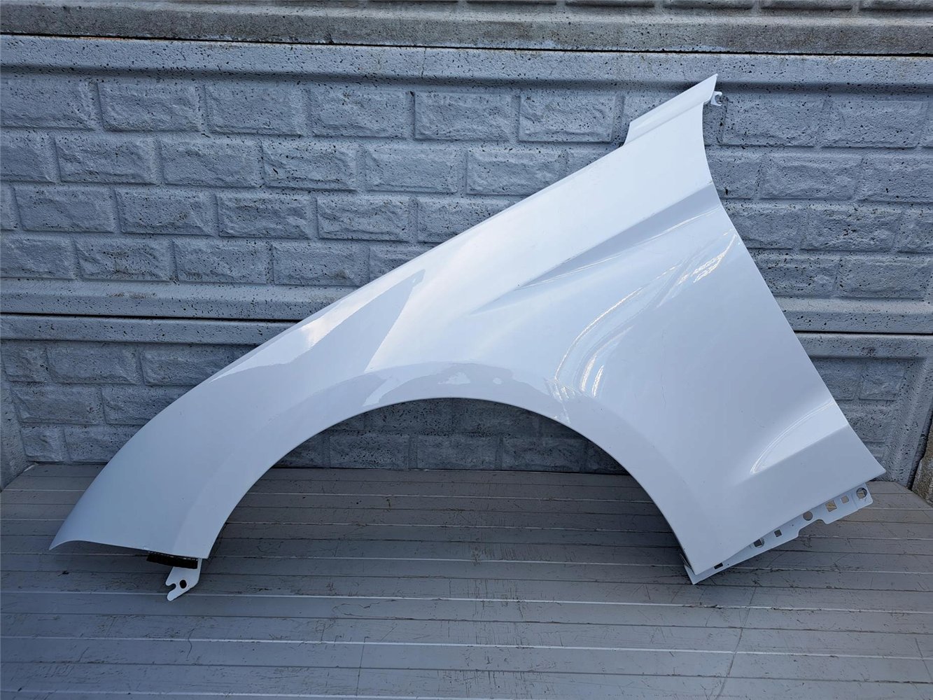 FORD MUSTANG VI LIFT 2018-23 BŁOTNIK LEWY ORYGINAŁ (17357238206) FORD MUSTANG VI LIFT 2018-23 BŁOTNIK LEWY ORYGINAŁ (17357238206)