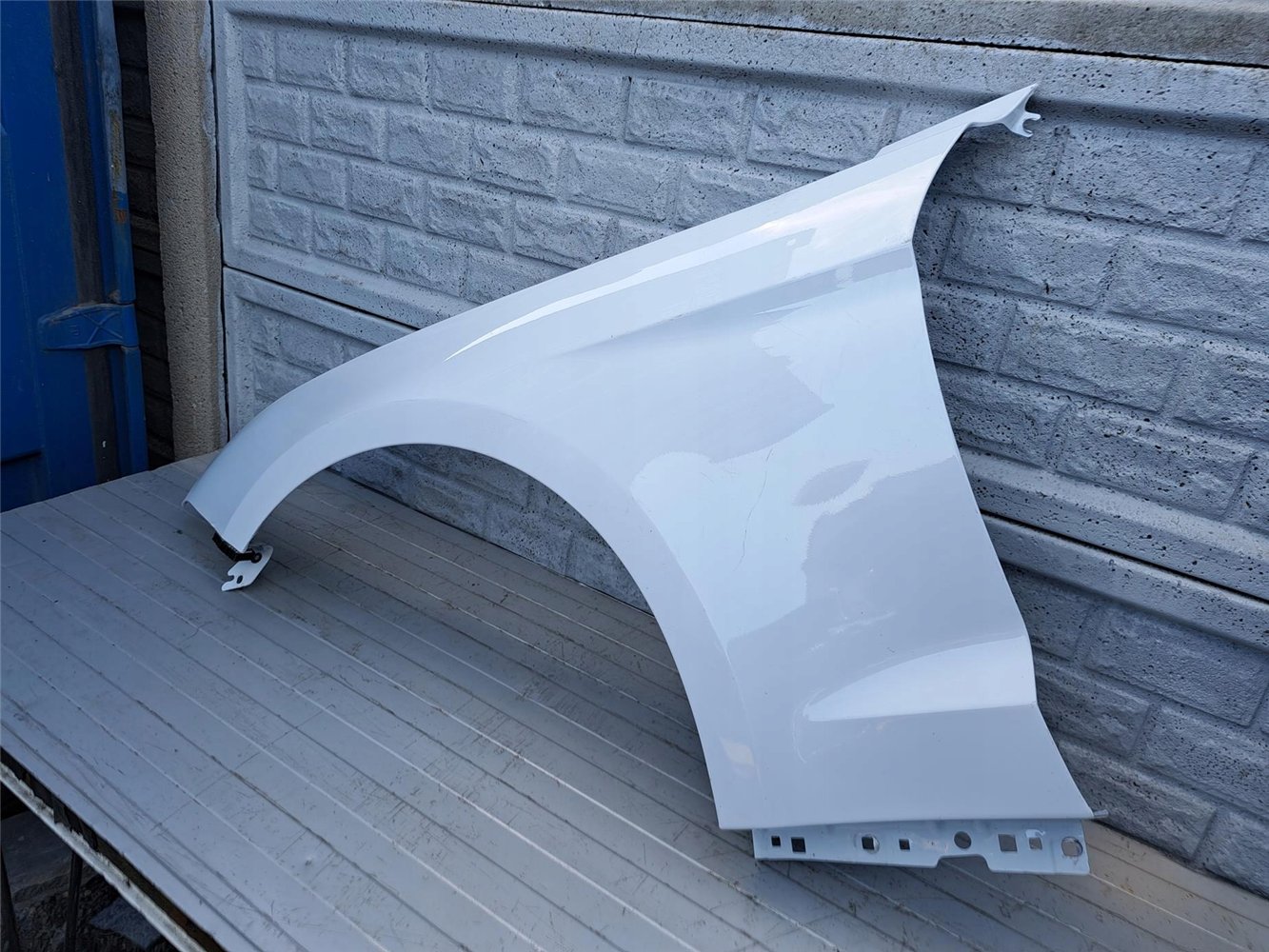 FORD MUSTANG VI LIFT 2018-23 BŁOTNIK LEWY ORYGINAŁ (17357238206) FORD MUSTANG VI LIFT 2018-23 BŁOTNIK LEWY ORYGINAŁ (17357238206)