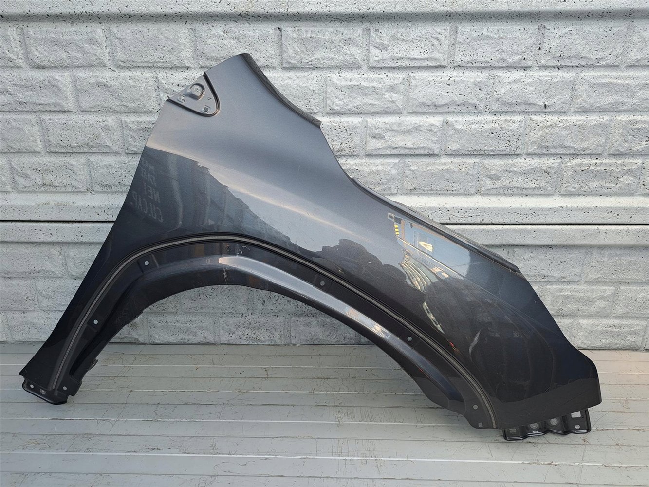 SUZUKI SX4 S CROSS 2022-24 BŁOTNIK PRAWY ORYGINAŁ (17357243637)