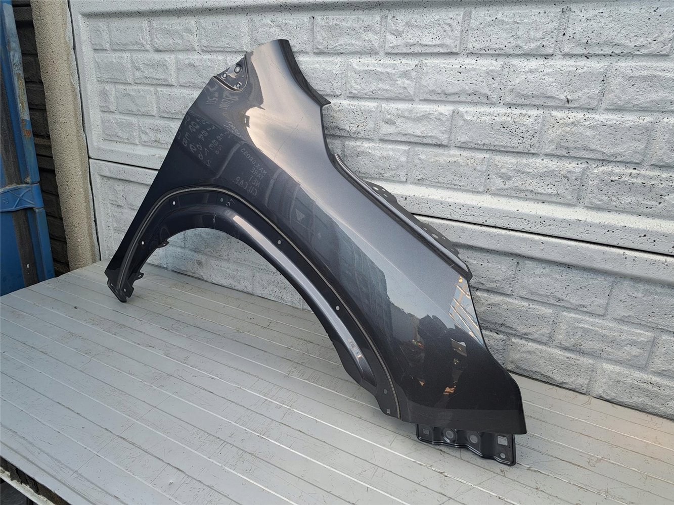 SUZUKI SX4 S CROSS 2022-24 BŁOTNIK PRAWY ORYGINAŁ (17357243637)