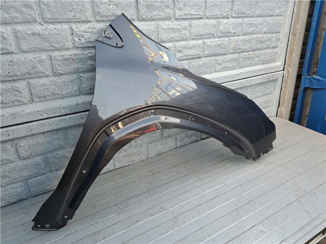 SUZUKI SX4 S CROSS 2022-24 BŁOTNIK PRAWY ORYGINAŁ (17357243637)