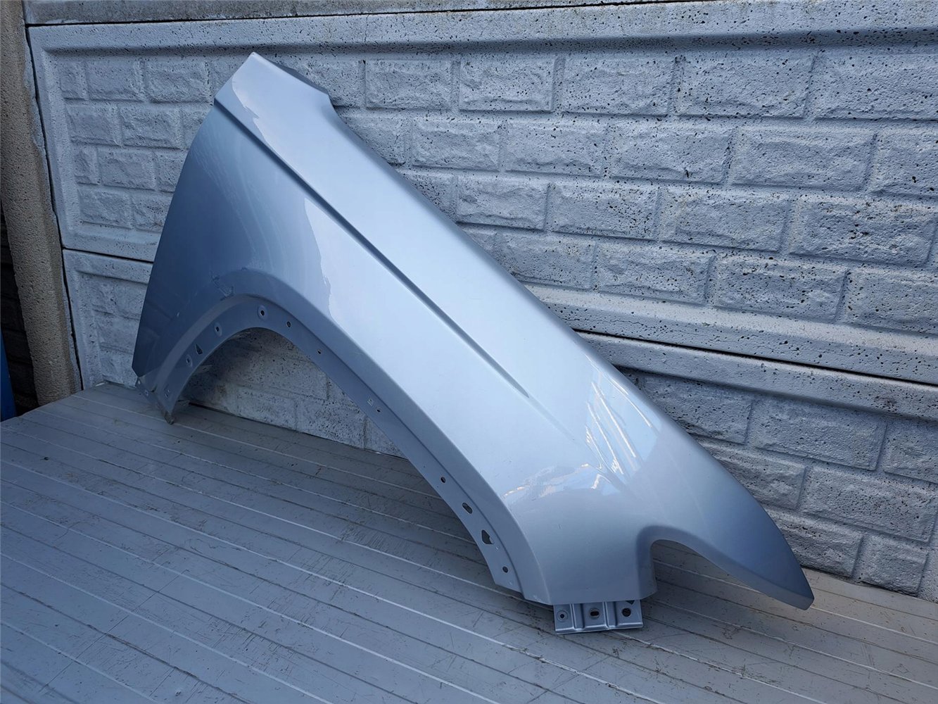 JEEP GRAND CHEROKEE V 5 4XE 21- 24 BŁOTNIK PRAWY ORYGINAŁ (17357253229)