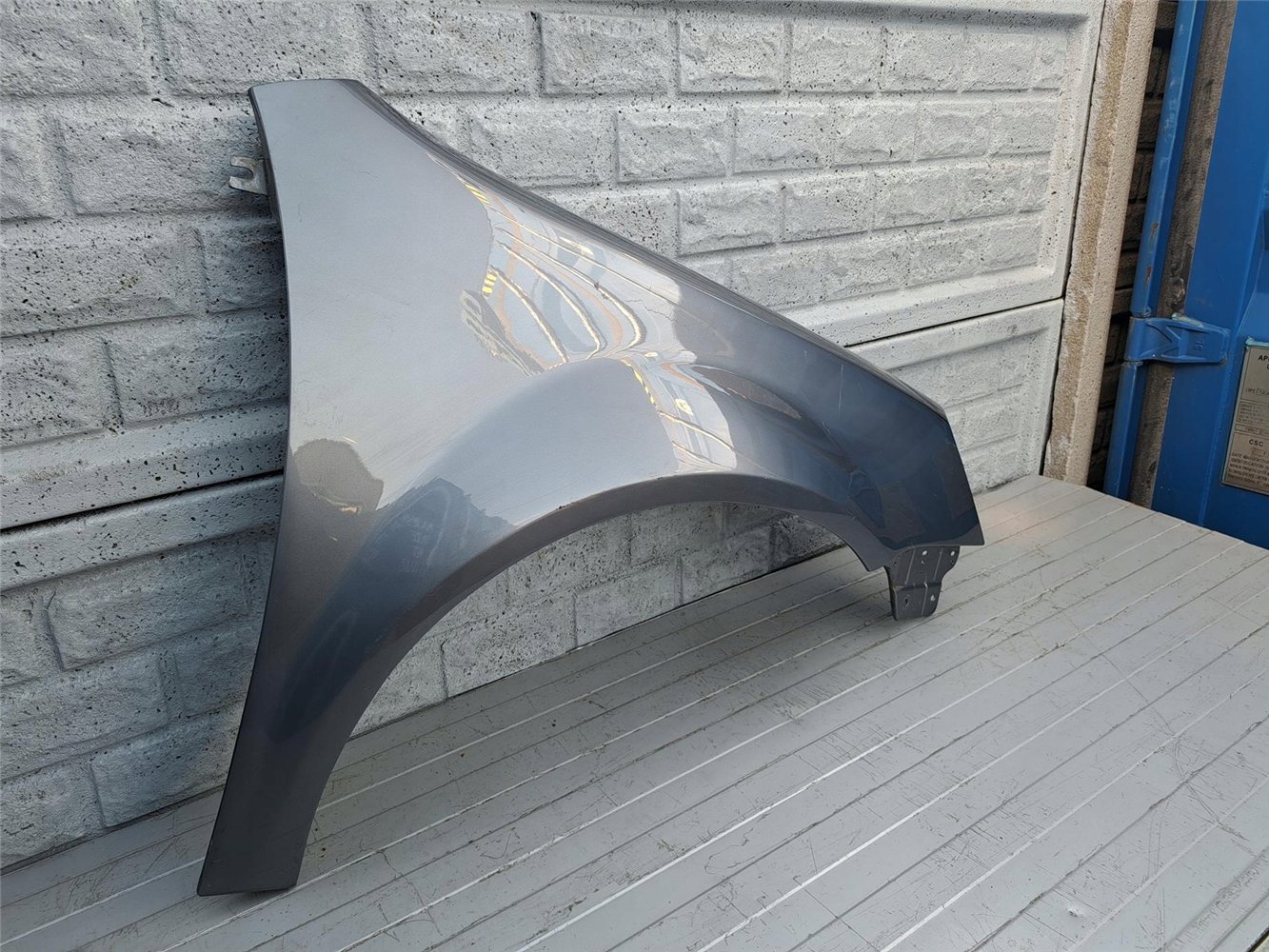 VW GOLF 5 V S2000 S 2000 BŁOTNIK PRAWY PRZEDNI ORYGINAŁ (17357258416)