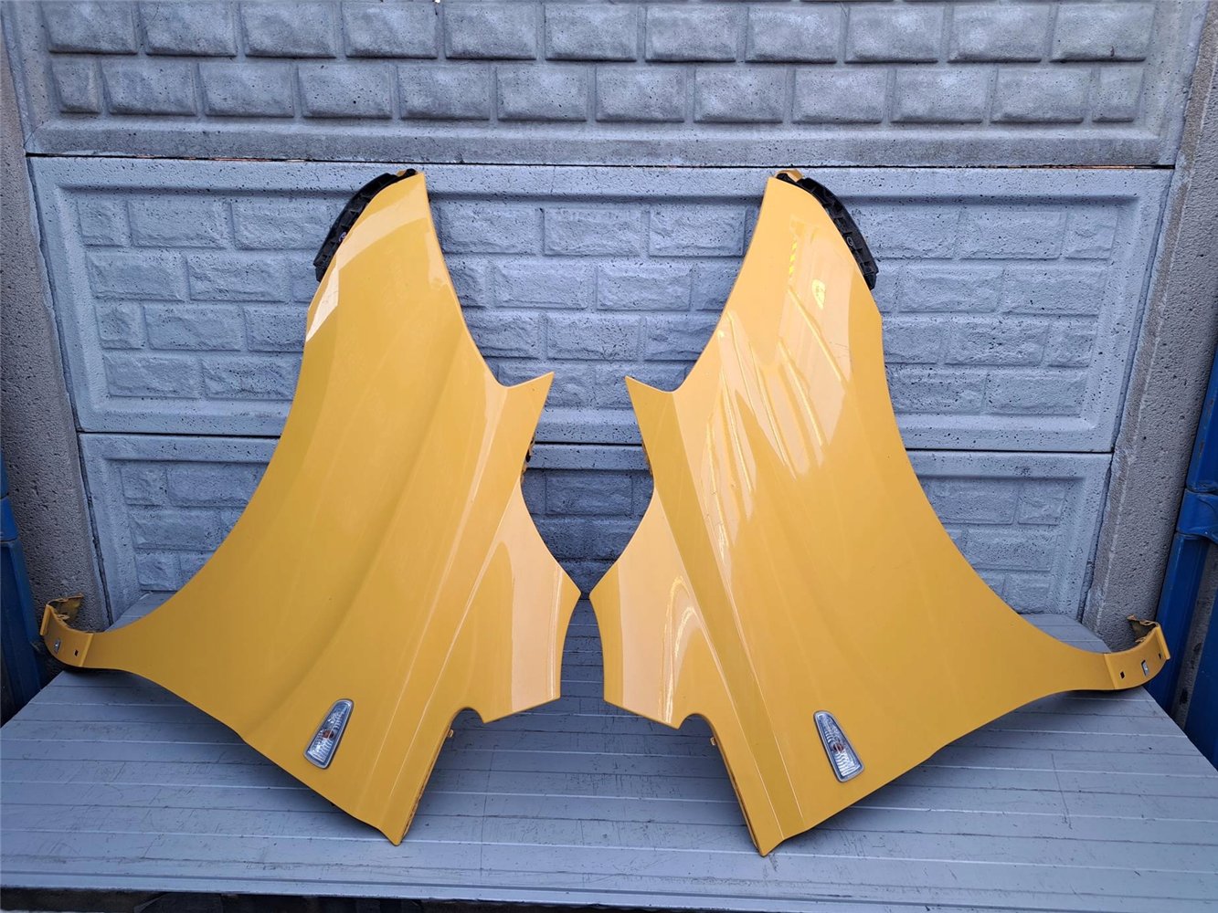 HYUNDAI H1 2007- BŁOTNIK PRZEDNI PRAWY LEWY ORYGINAŁ (17357366833)