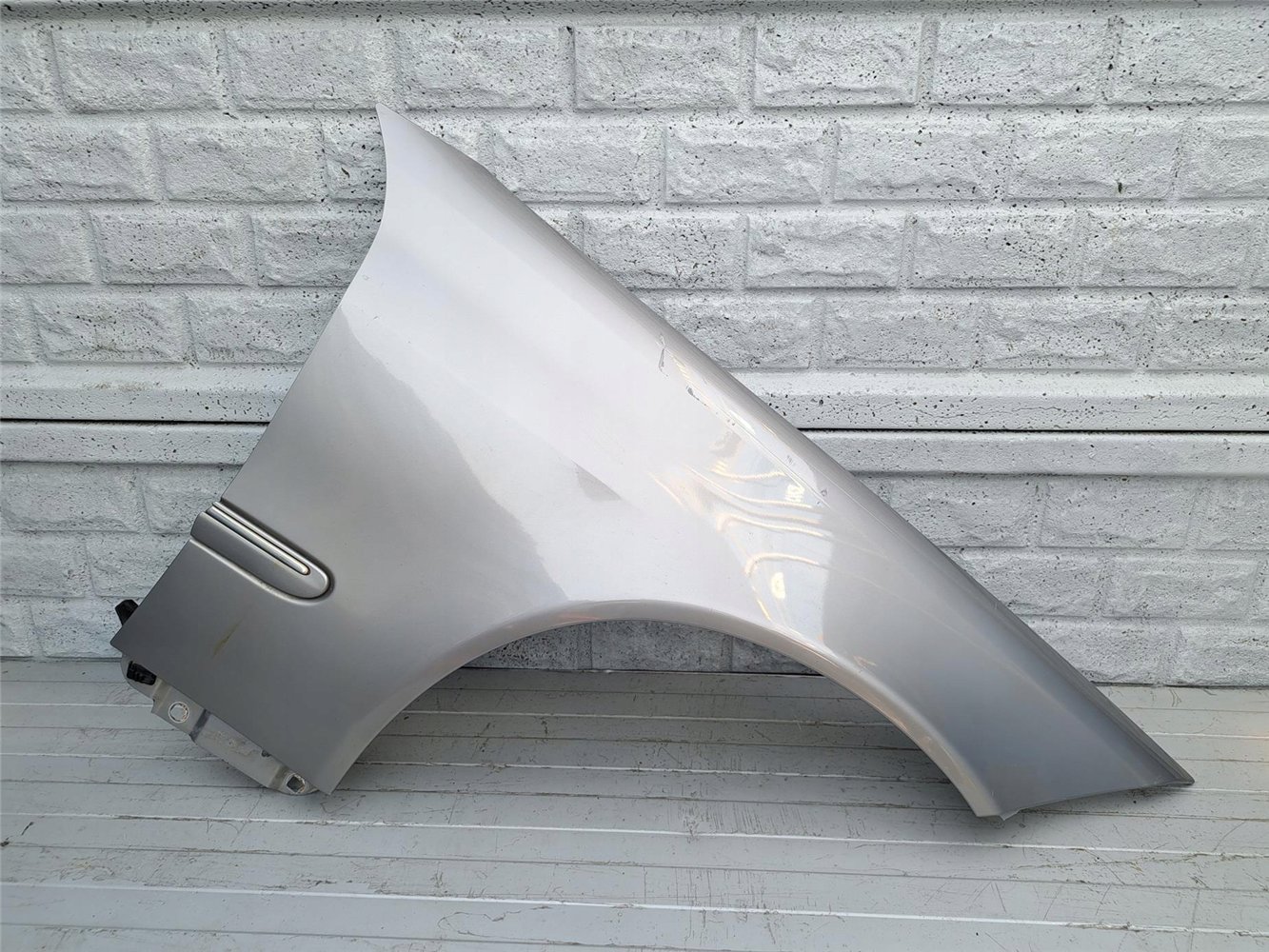 BŁOTNIK PRZEDNI PRAWY MERCEDES CLC CL203 ORYGINAŁ (17357368332)