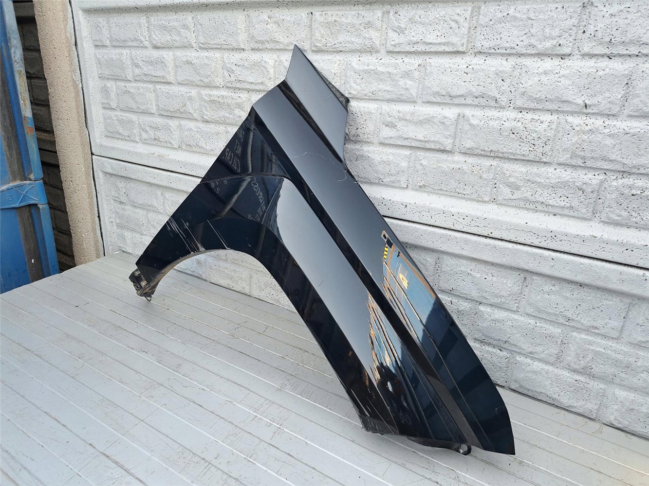 HYUNDAI KONA 2 II 2022 - 2024 BŁOTNIK PRAWY PRZEDNI ORYGINAŁ (17357379238)