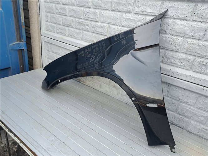 BMW X5 E53 LIFT BŁOTNIK LEWY ORYGINAŁ (17357403146)