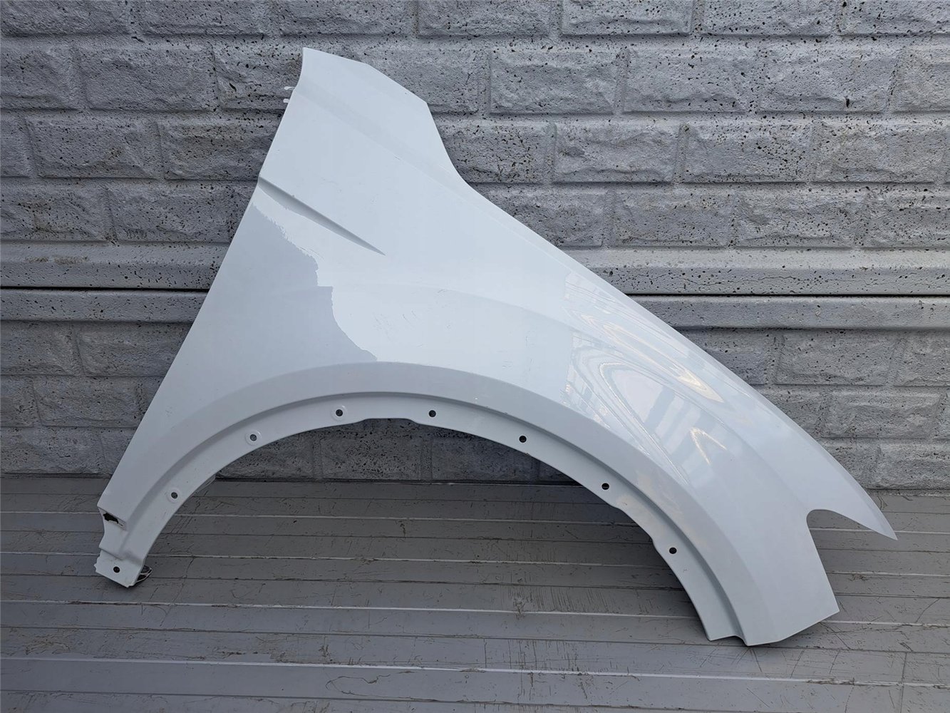 VW T ROC TROC T-ROC 17-23 BŁOTNIK PRAWY PRZEDNI ORYGINAŁ (17366360400)