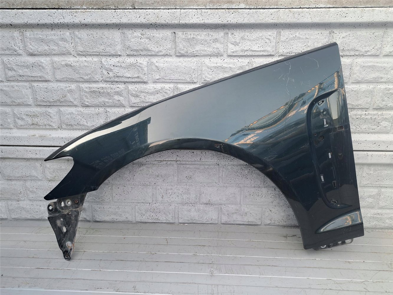 JAGUAR XF 07-12 BŁOTNIK LEWY PRZEDNI ORYGINAŁ (17366458482)