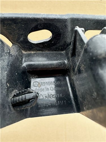 MERCEDES SPRINTER ŚLIZG ZDERZAKA PRAWY PRZÓD ORYGINAŁ A9108850500 (17371251354)
