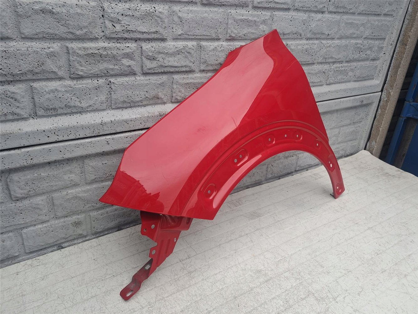 CITROEN C4 CACTUS BŁOTNIK LEWY PRZEDNI ORYGINAŁ (17371960154)