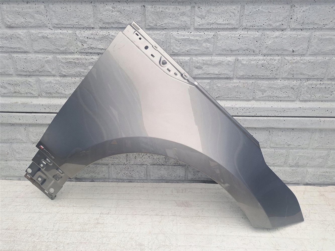 RANGE ROVER VELAR 2017-2024 BŁOTNIK PRAWY PRZEDNI ORYGINAŁ (17371978364)