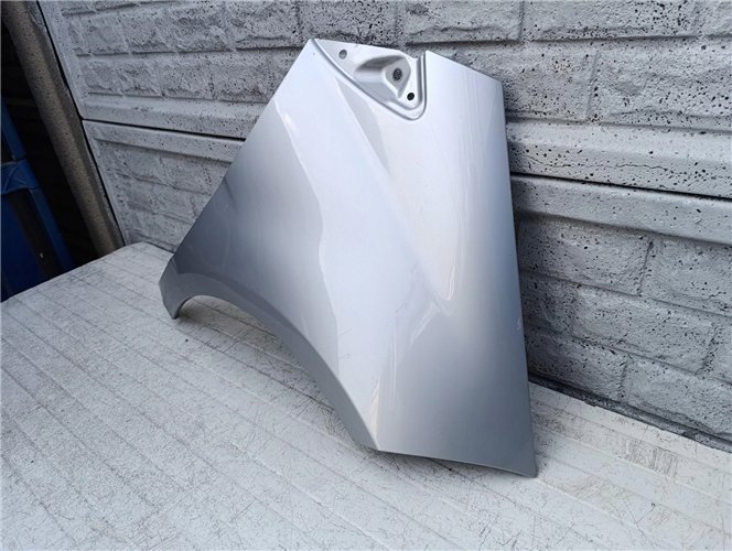 MERCEDES A-KLASA W169 BŁOTNIK PRAWY PRZEDNI ORYGINAŁ (17372045454)