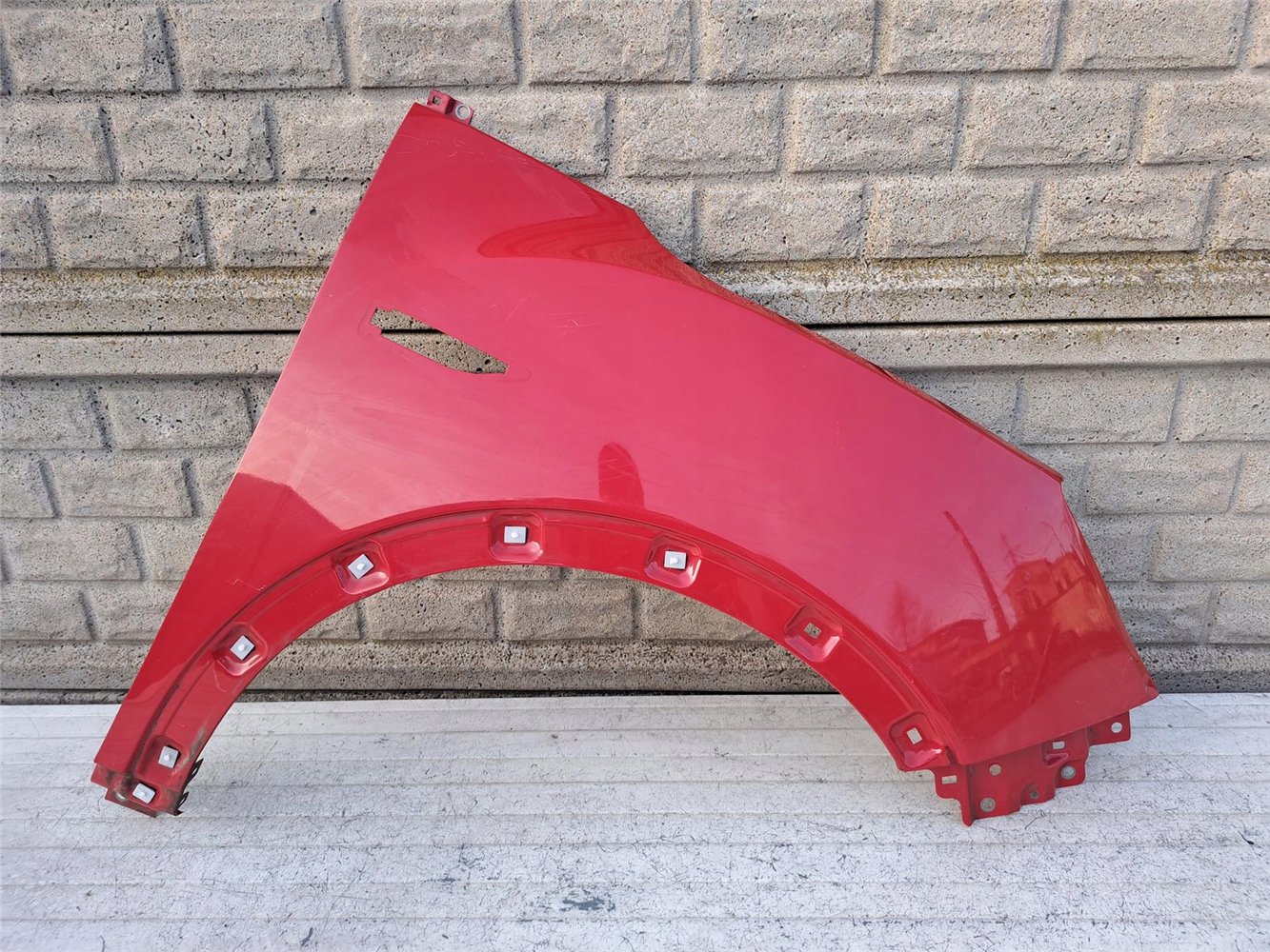 SSANGYONG TIVOLI 15-19 BŁOTNIK PRAWY PRZEDNI ORYGINAŁ (17372927218)