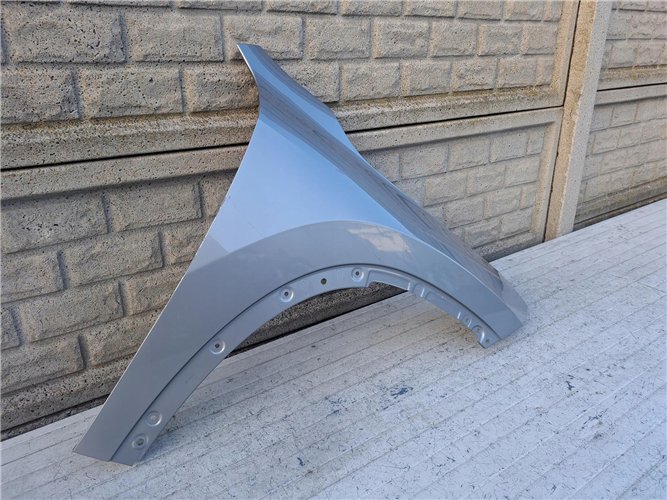 BŁOTNIK PRAWY PRZEDNI BMW X1 U11 2022- ORYGINAŁ (17372935442)