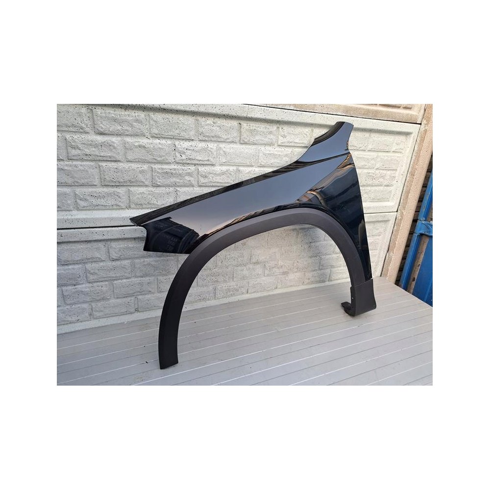 MERCEDES GLB 247 X247 BŁOTNIK LEWY PRZEDNI ORYGINAŁ (17372945418)