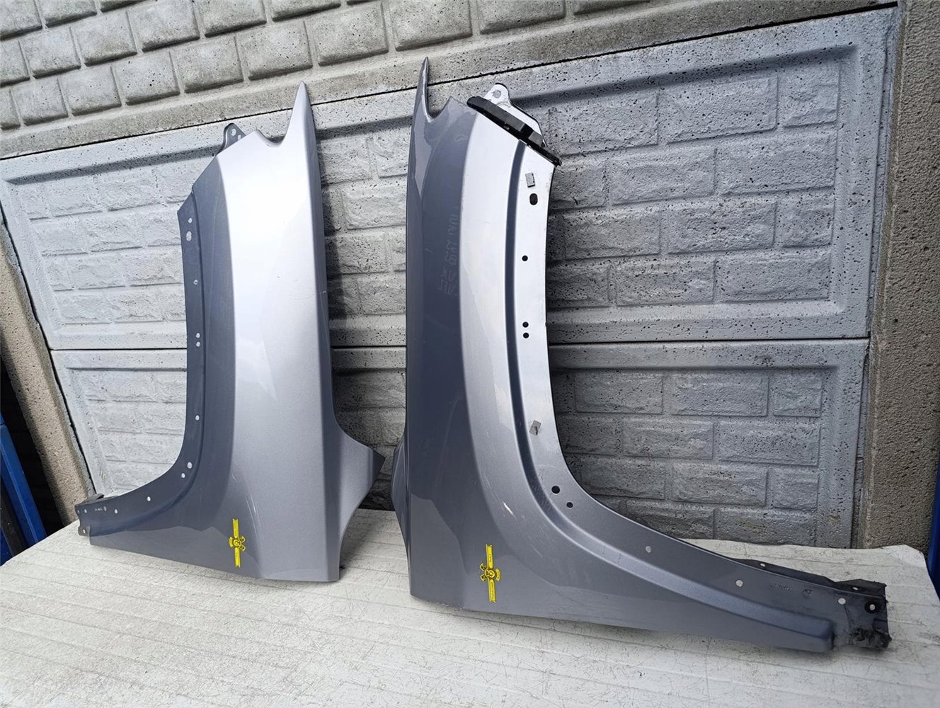 JEEP COMPASS 17-24 BŁOTNIK PRZEDNI PRAWY LEWY ORYGINAŁ (17379487641)