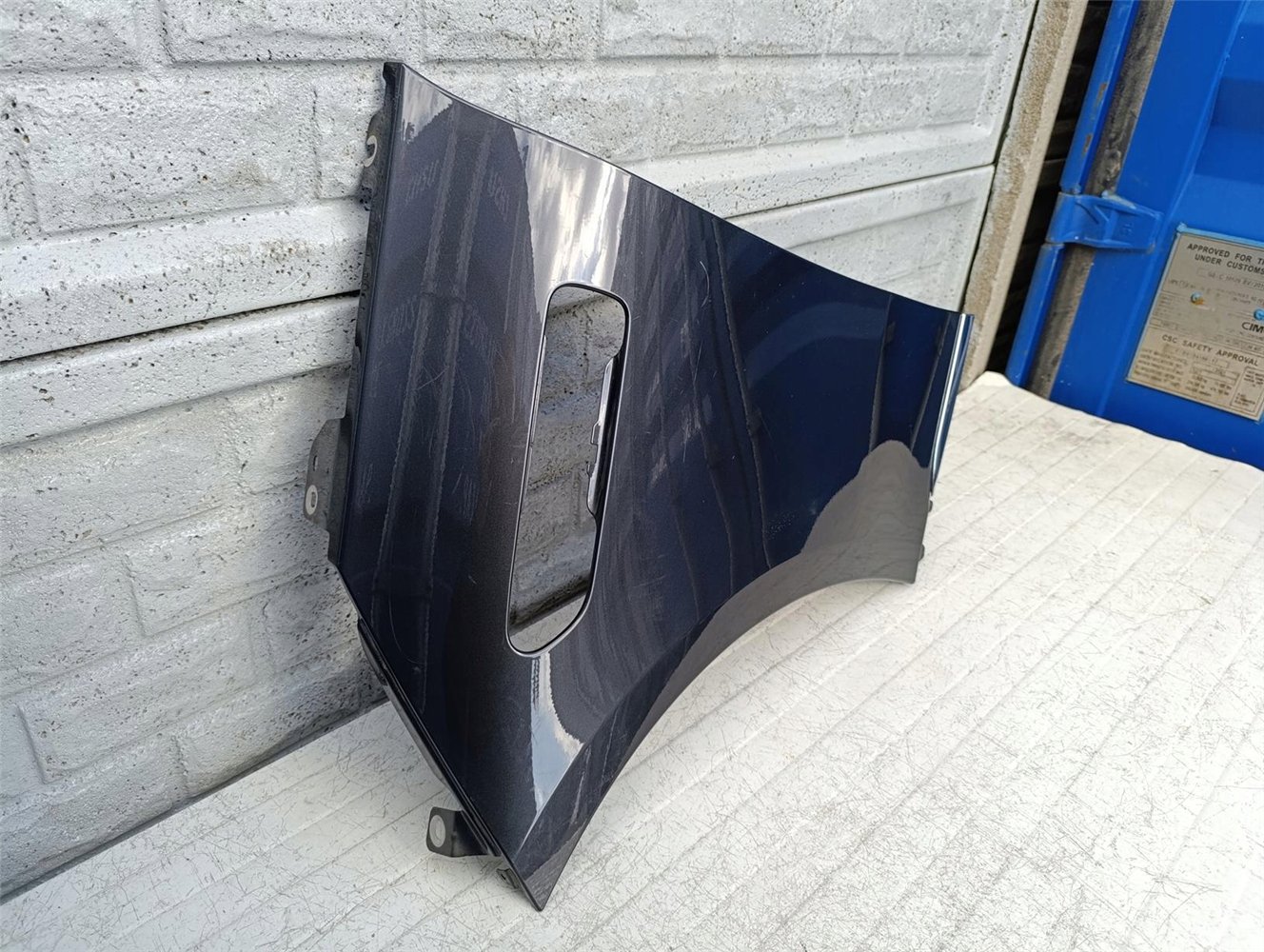 BŁOTNIK MERCEDES EQS W297 21-24 LEWY PRZEDNI ORYGINAŁ (17379496914)