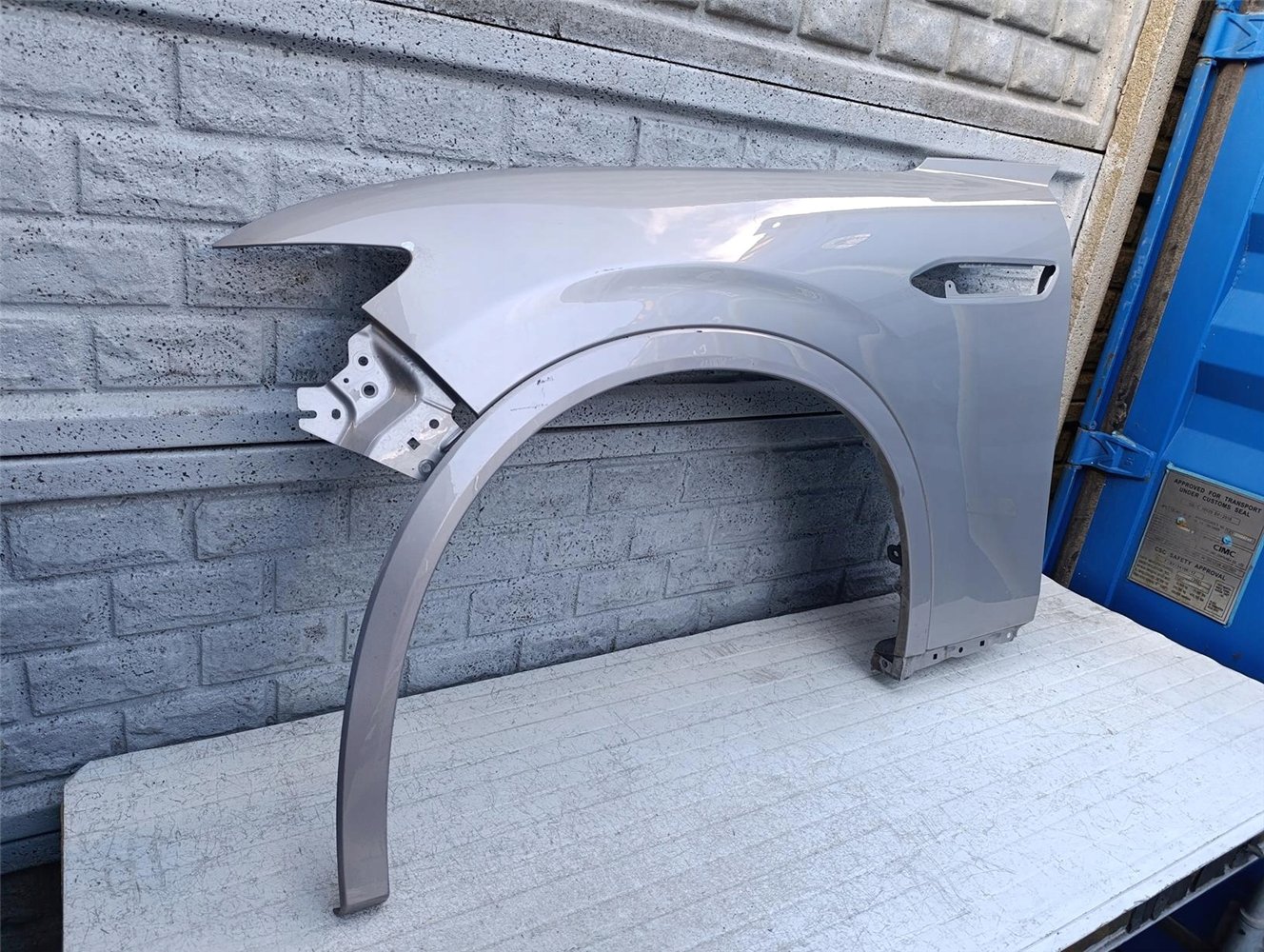 MAZDA CX-60 BŁOTNIK LEWY PRZÓD ORYGINAŁ (17379524939)