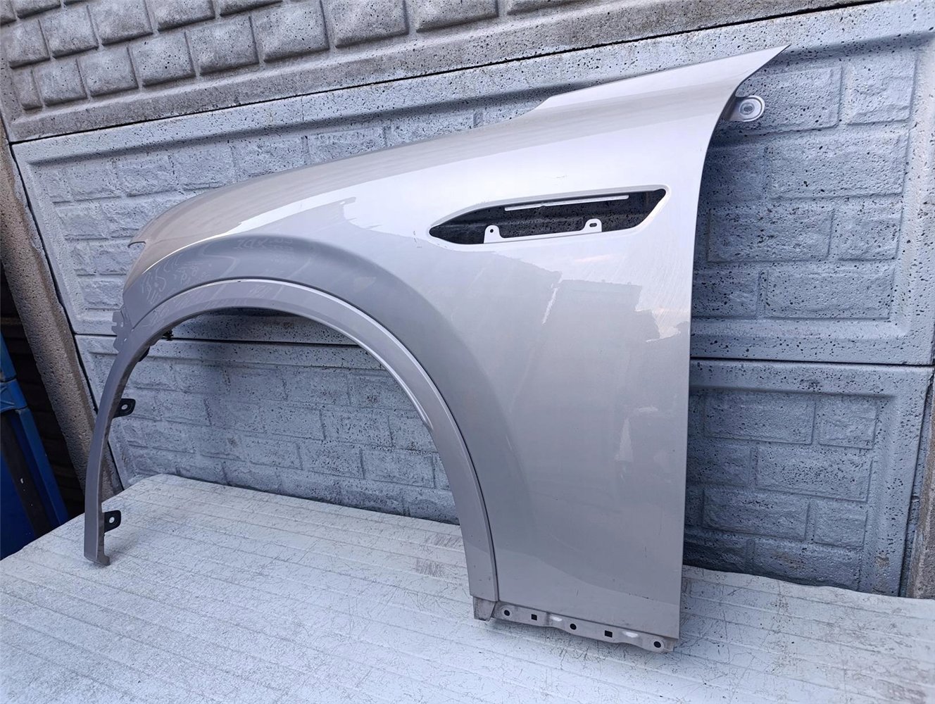 MAZDA CX-60 BŁOTNIK LEWY PRZÓD ORYGINAŁ (17379524939)