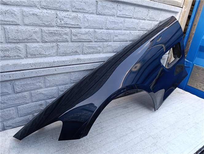 MERCEDES AMG GT BŁOTNIK LEWY PRZEDNI ORYGINAŁ (17379527371)