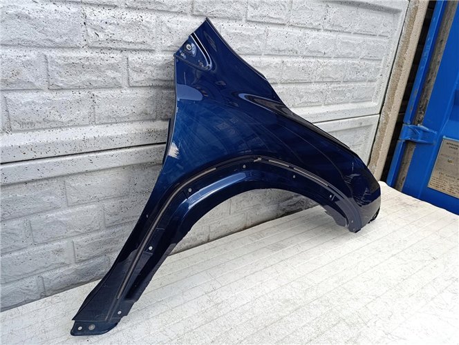 SUZUKI SX4 S CROSS 2022-24 BŁOTNIK PRAWY ORYGINAŁ (17379549936)