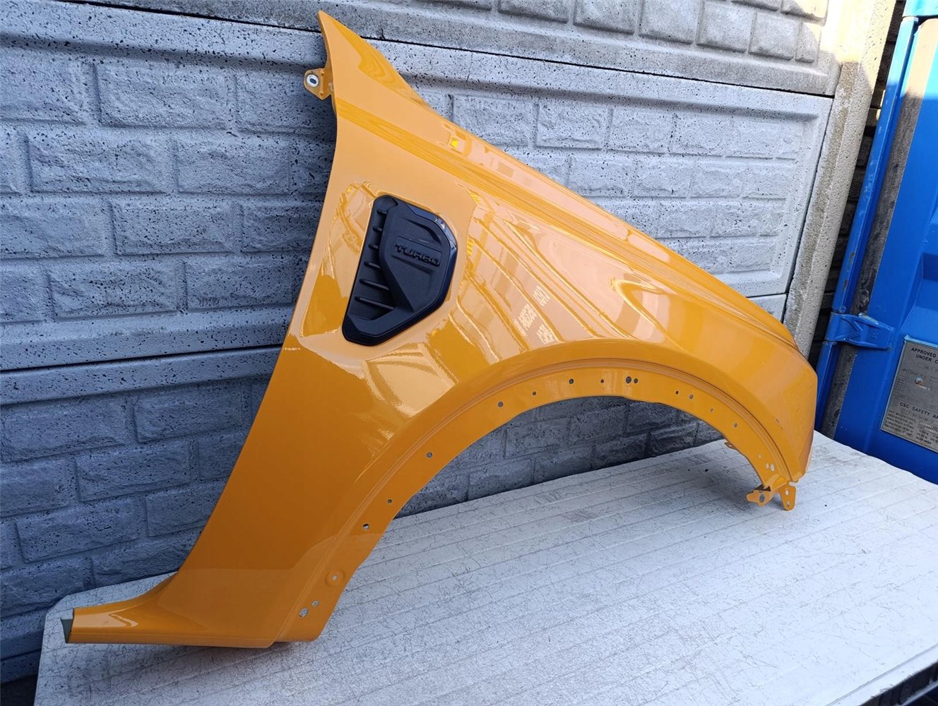 FORD RANGER FORD EVEREST 22- BŁOTNIK PRAWY PRZEDNI ORYGINAŁ (17379554623) FORD RANGER FORD EVEREST 22- BŁOTNIK PRAWY PRZEDNI ORYGINAŁ (17379554623)