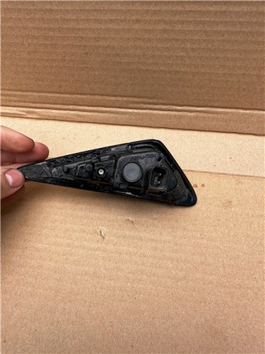 KIERUNKOWSKAZ KAMERA PRAWY TESLA MODEL Y (2019-) -50-J ORYGINAŁ (17381467700)