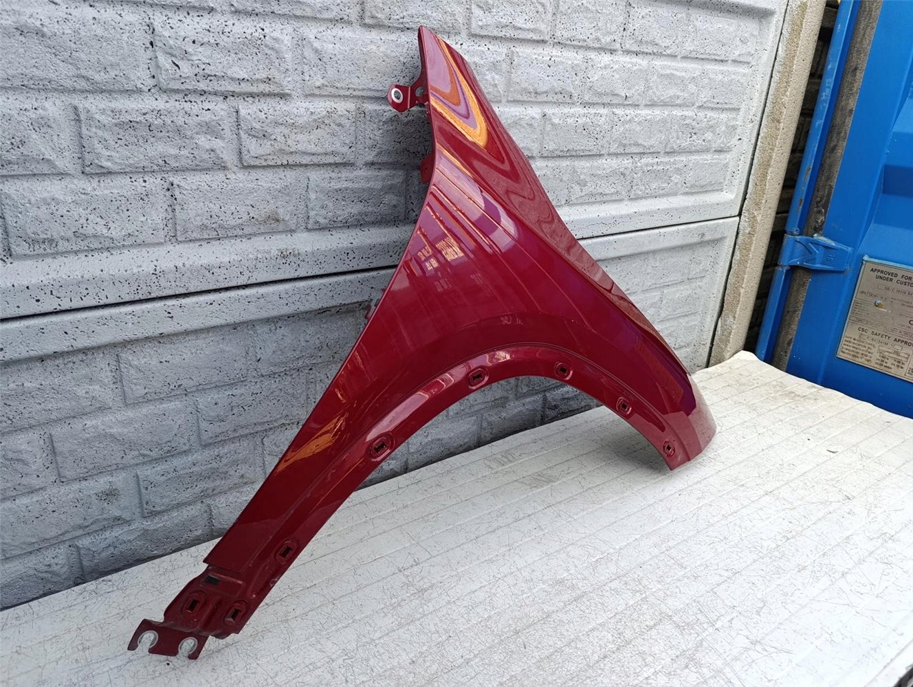 MERCEDES GLA 247 W247 21-24 BŁOTNIK PRAWY PRZEDNI ORYGINAŁ (17382001018)