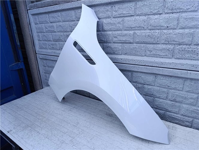 MERCEDES EQC W293 W 293 BŁOTNIK PRZEDNI PRAWY ORYGINAŁ (17382002628)