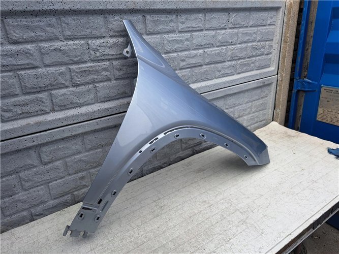 MERCEDES GLB 247 X247 BŁOTNIK PRAWY PRZEDNI ORYGINAŁ (17387315277)