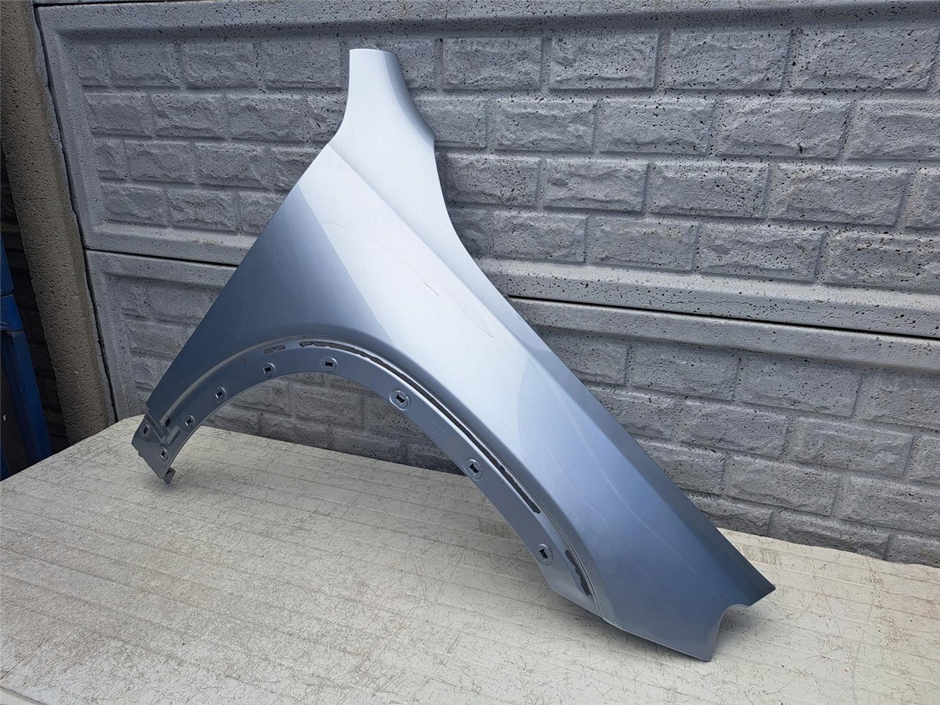 MERCEDES GLB 247 X247 BŁOTNIK PRAWY PRZEDNI ORYGINAŁ (17387315277)