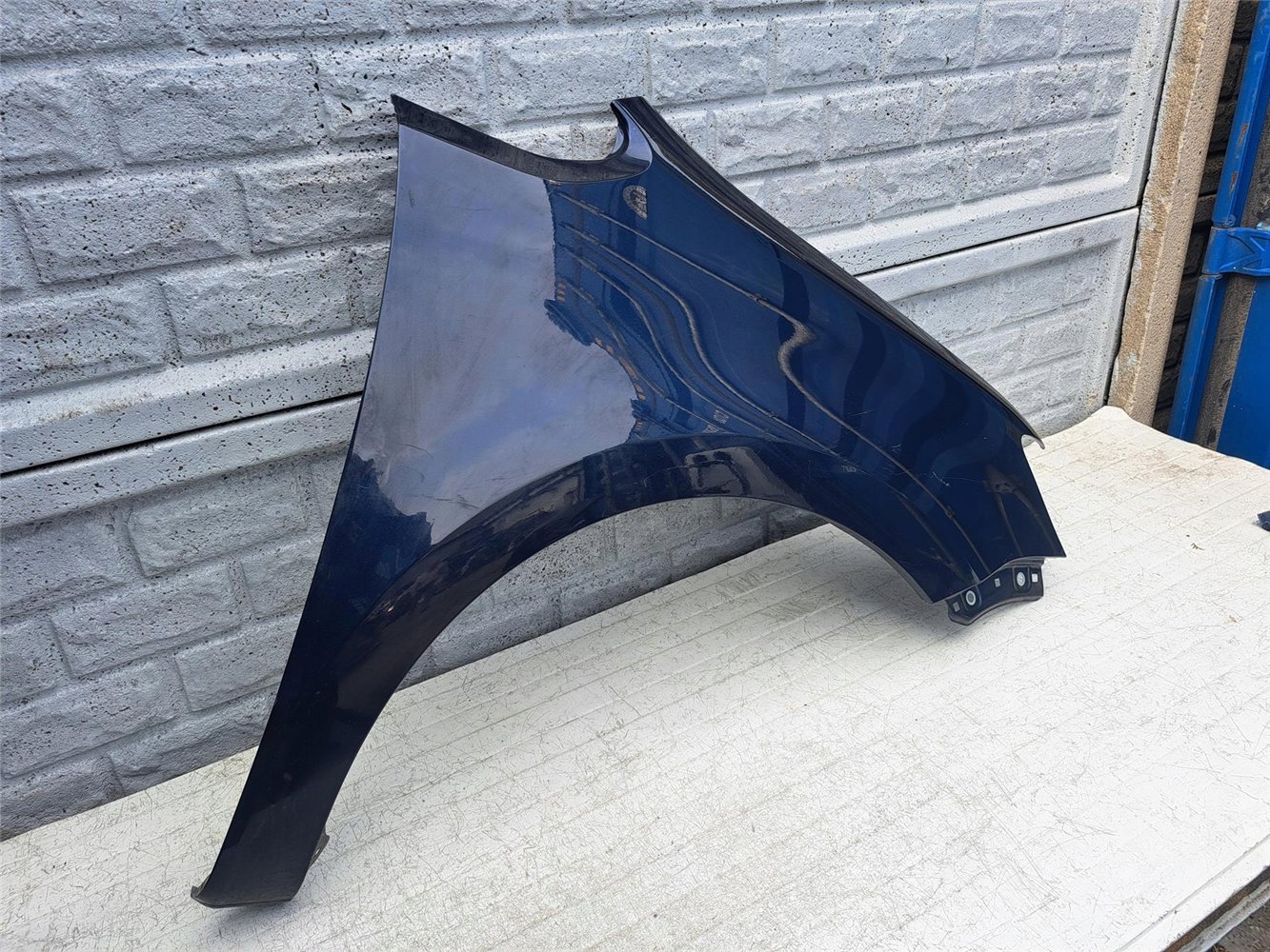 VW SHARAN ALHAMBRA 10-20 BŁOTNIK PRAWY PRZÓD ORYGINAŁ (17387316076)