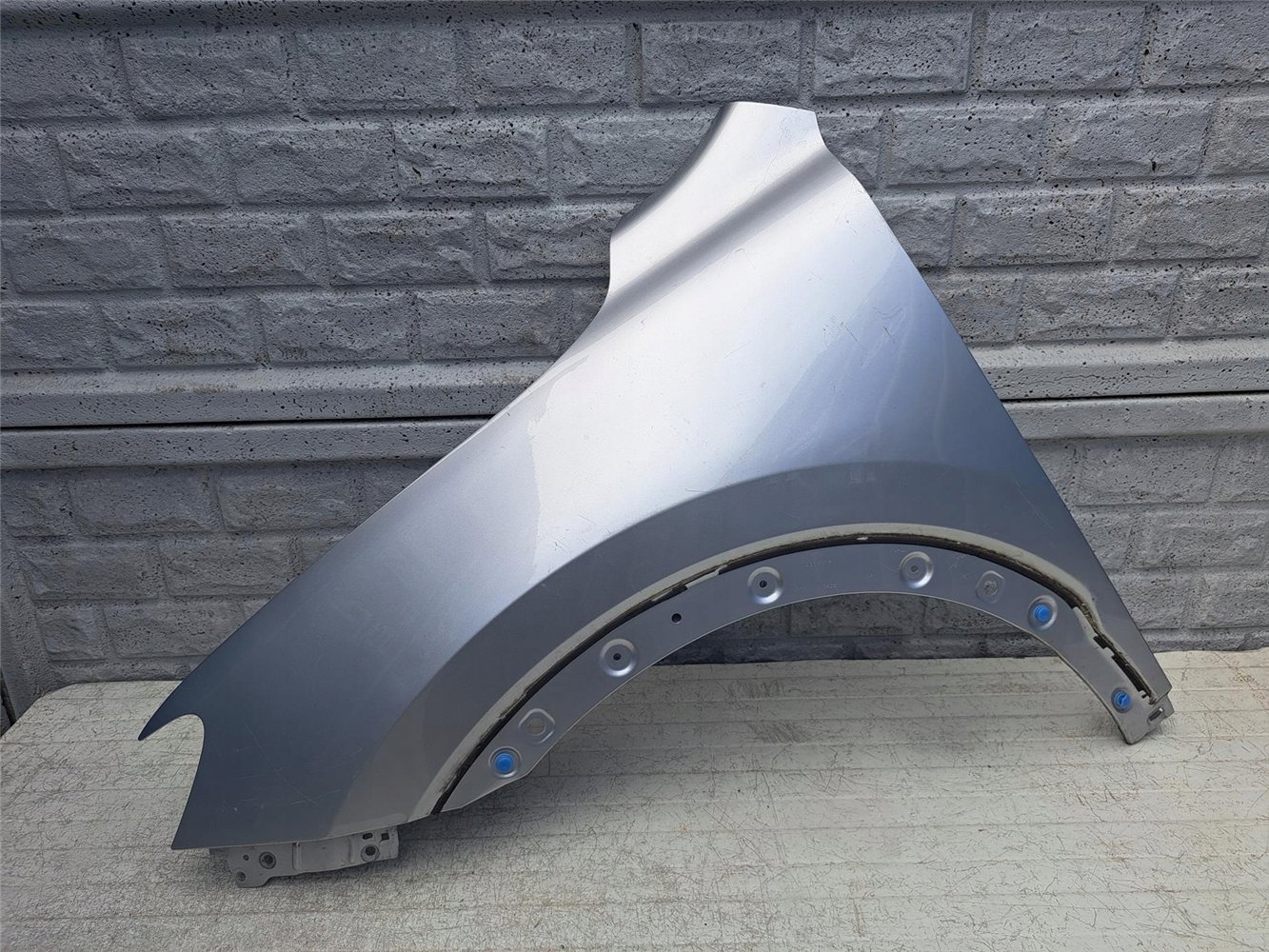 MG HS 18- BŁOTNIK PRZEDNI LEWY ORYGINAŁ (17387319156)