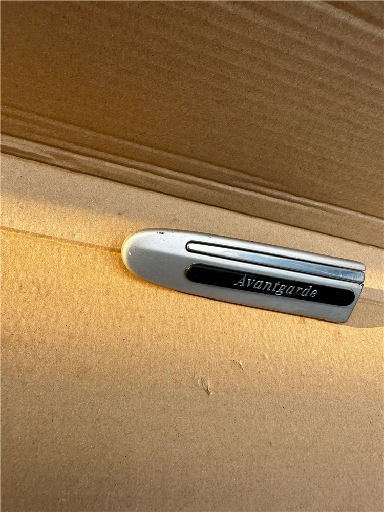 Mercedes E Klasa W211 LISTWA BŁOTNIKA LEWY PRZÓD AVANTGARDE ORYGINAŁ (17389371152)