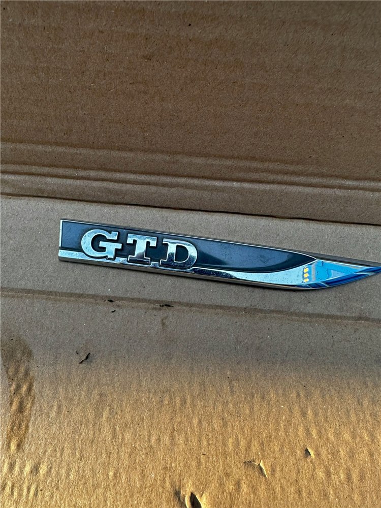 ZNACZEK NAPIS LOGO EMBLEMAT PRAWY GTD VW GOLF VII ORYGINAŁ (17389426052)