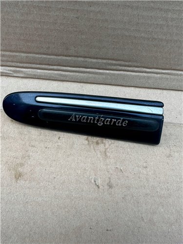 Mercedes E Klasa W211 LISTWA BŁOTNIKA LEWY PRZÓD AVANTGARDE ORYGINAŁ (17389511814)